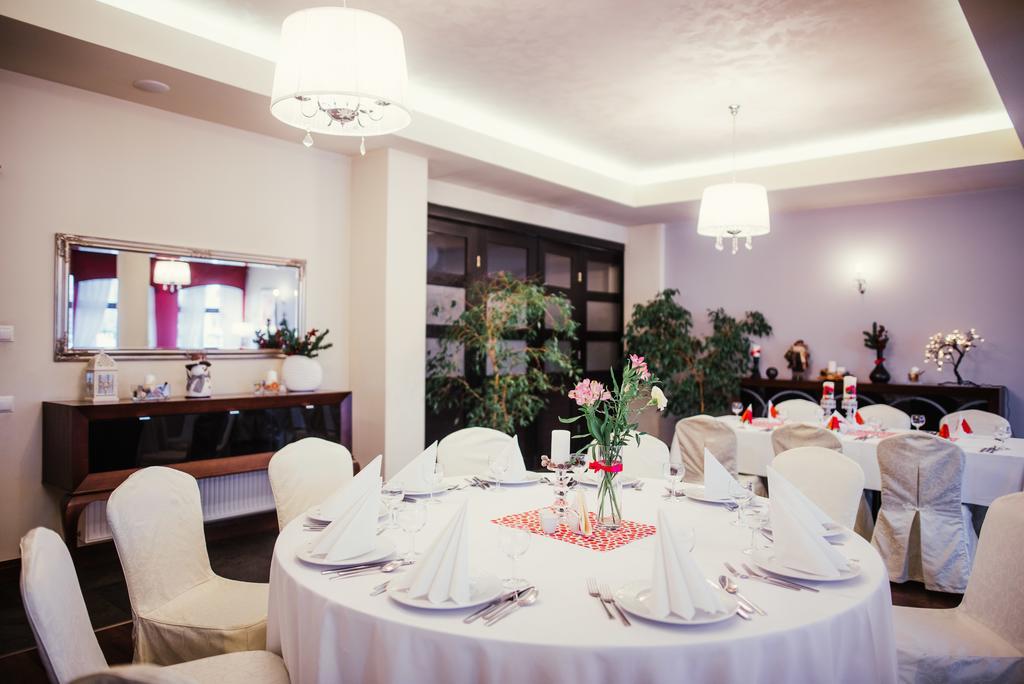 Hotel Wojto Zamość Esterno foto